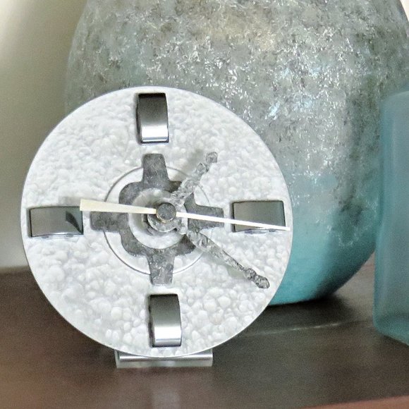 Silver Desk Clock - Silver Hammered Look 3.5"..............425 - Picture 1 of 3